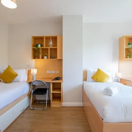 104 - 4-bedroom Home, Сasa de vacaciones Galway