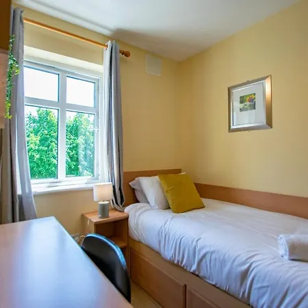 Holiday home 104 - 4-bedroom Home,