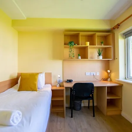104 - 4-bedroom - Parking Holiday home