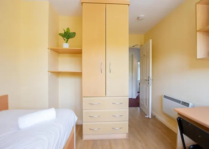 Σπίτι διακοπών 104 - 4-bedroom Home, *